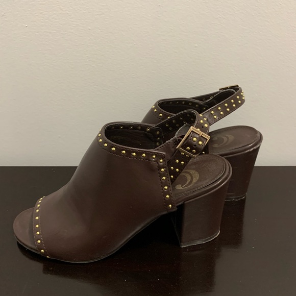 Charming Charlie sandals - Picture 2 of 4